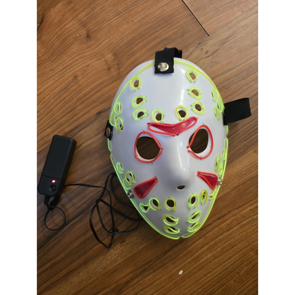 Paladone Friday The 13th Jason Voorhees Hockey Mask Light Up Halloween Prop EUC